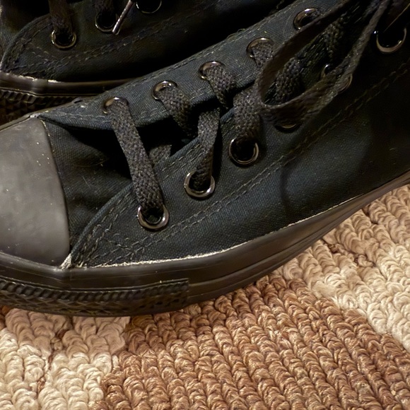 Converse All Black Men's Sneakers - Picture 4 of 5